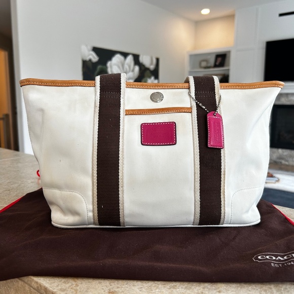 Vintage Coach Hamptons Weekend Tote in White and Pink - Picture 2 of 6